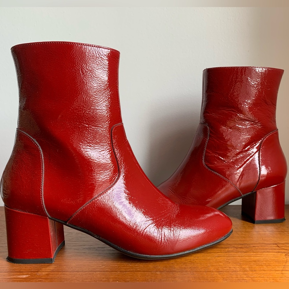 Gorgeous Minelli Red Patent Leather Booties